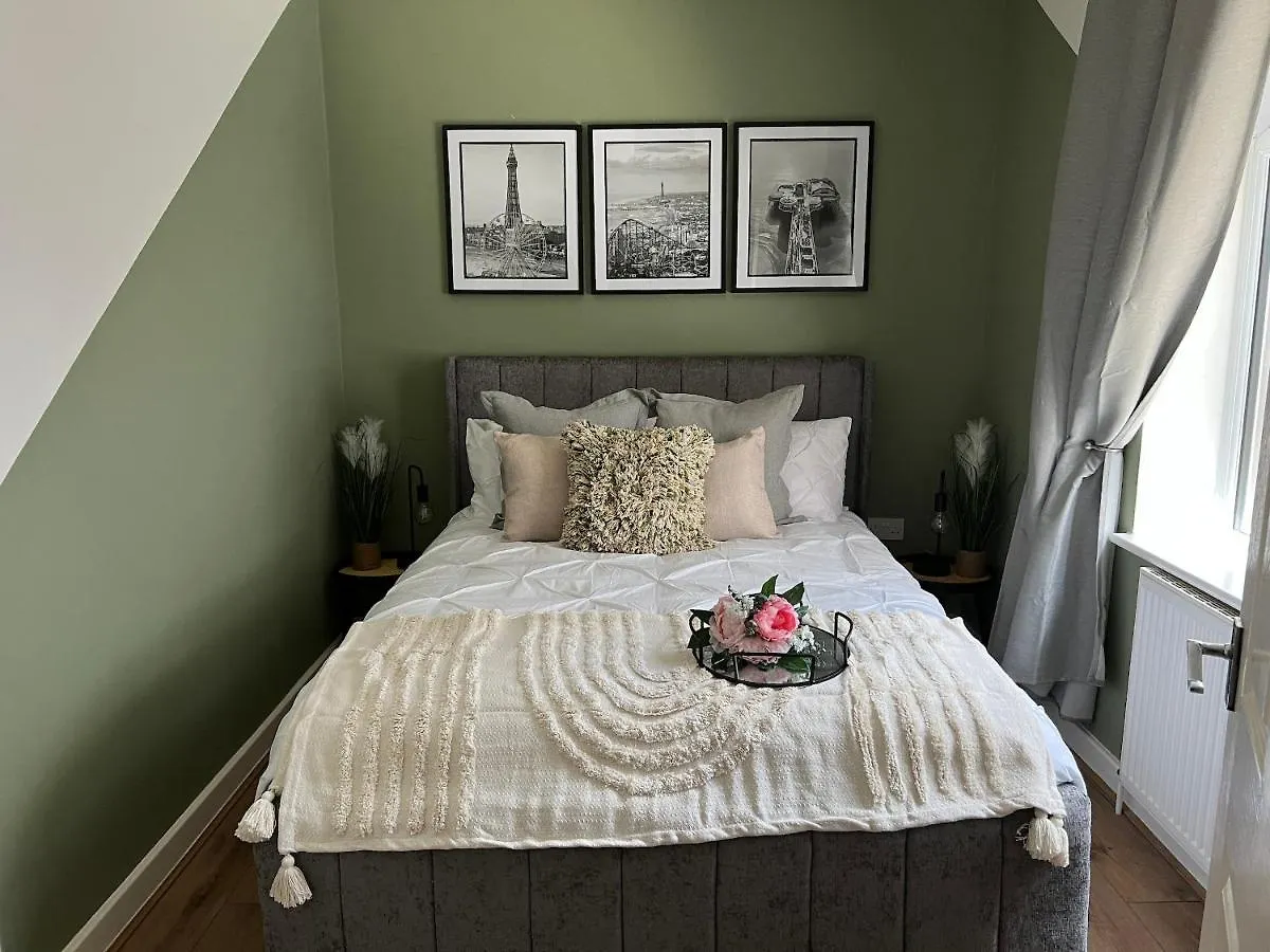 Blackpool Abode - Vance Road Star House Великобритания