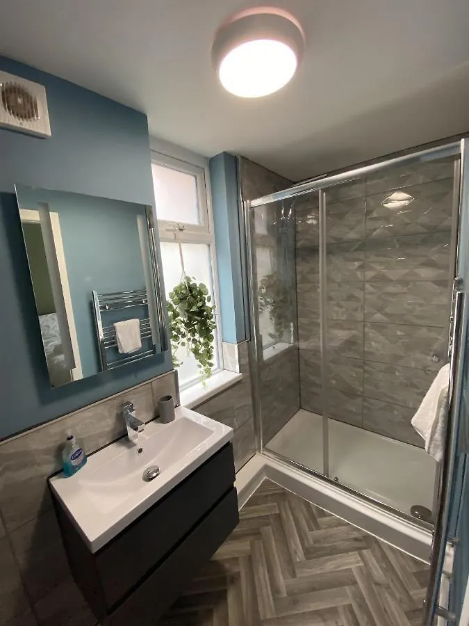 Апартаменты Blackpool Abode - Vance Road Star House