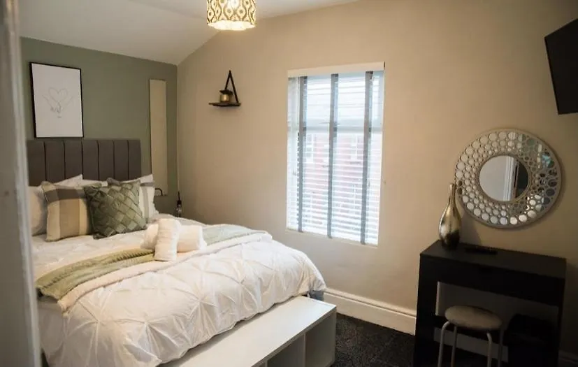 Апартаменты Blackpool Abode - Vance Road Star House