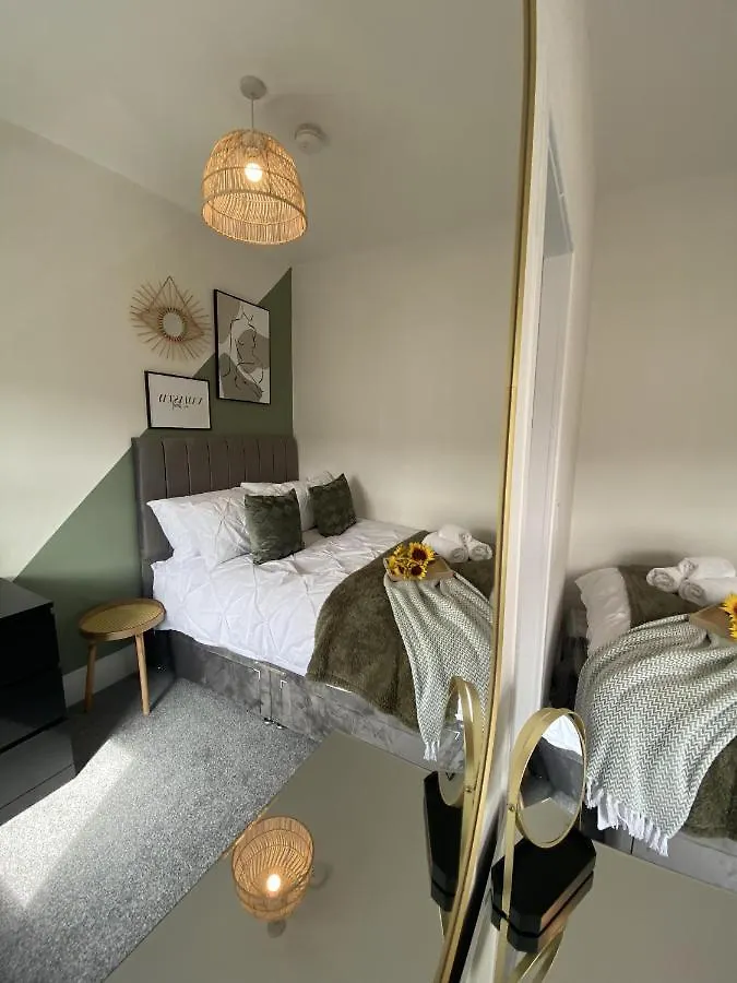Blackpool Abode - Vance Road Star House 0*,