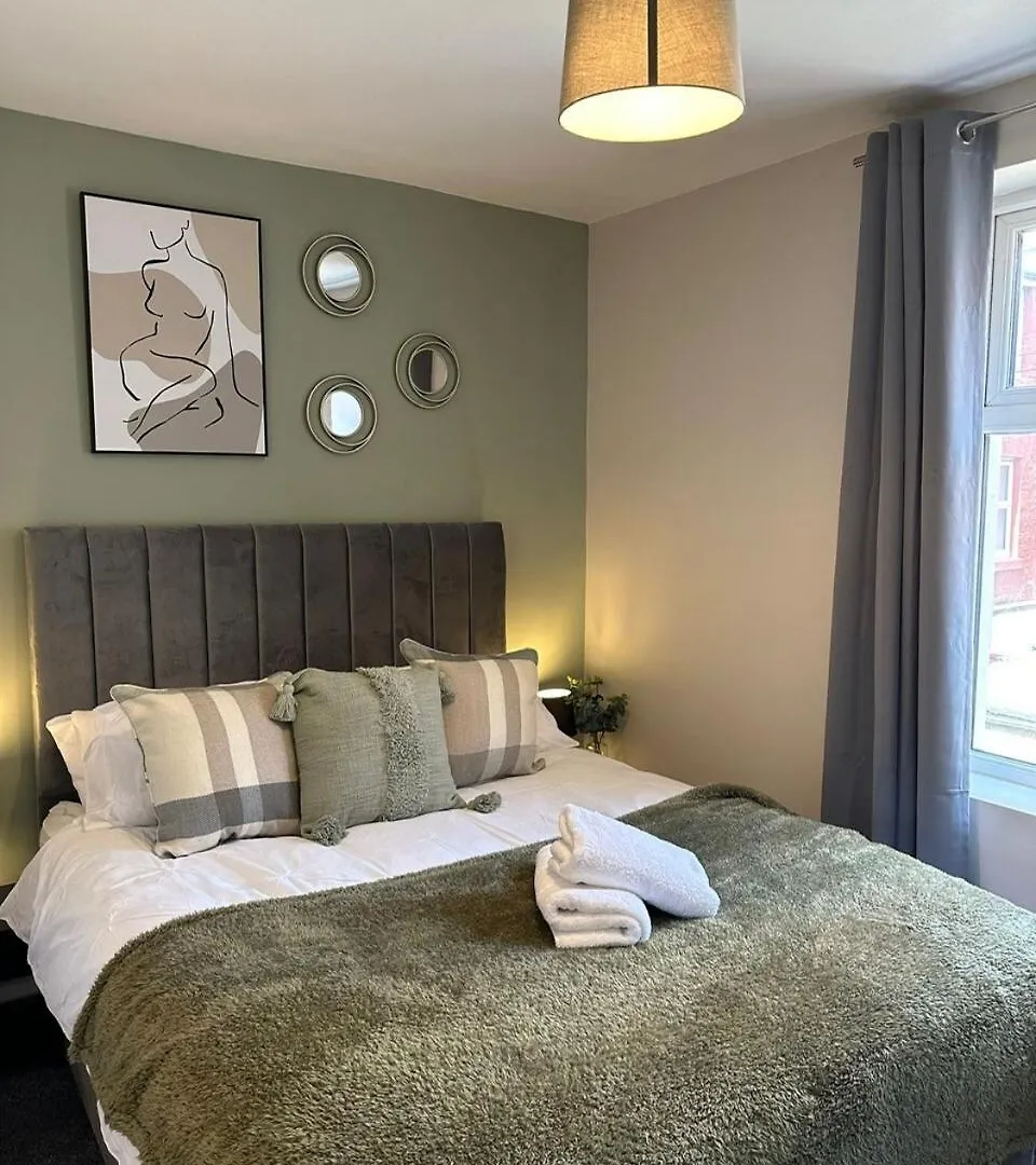 Blackpool Abode - Vance Road Star House United Kingdom